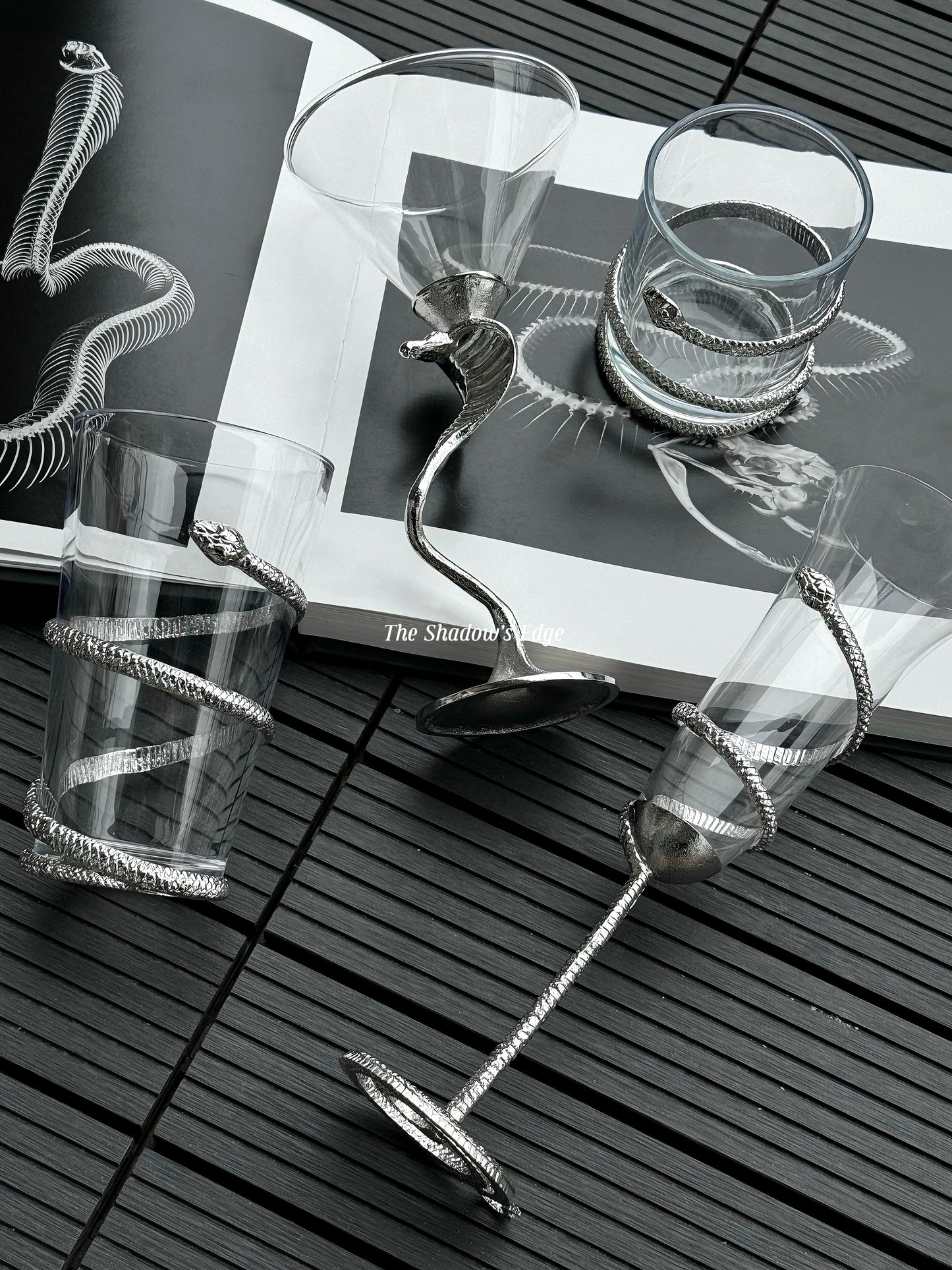 Silver Snake 🩶 - Cups Collection