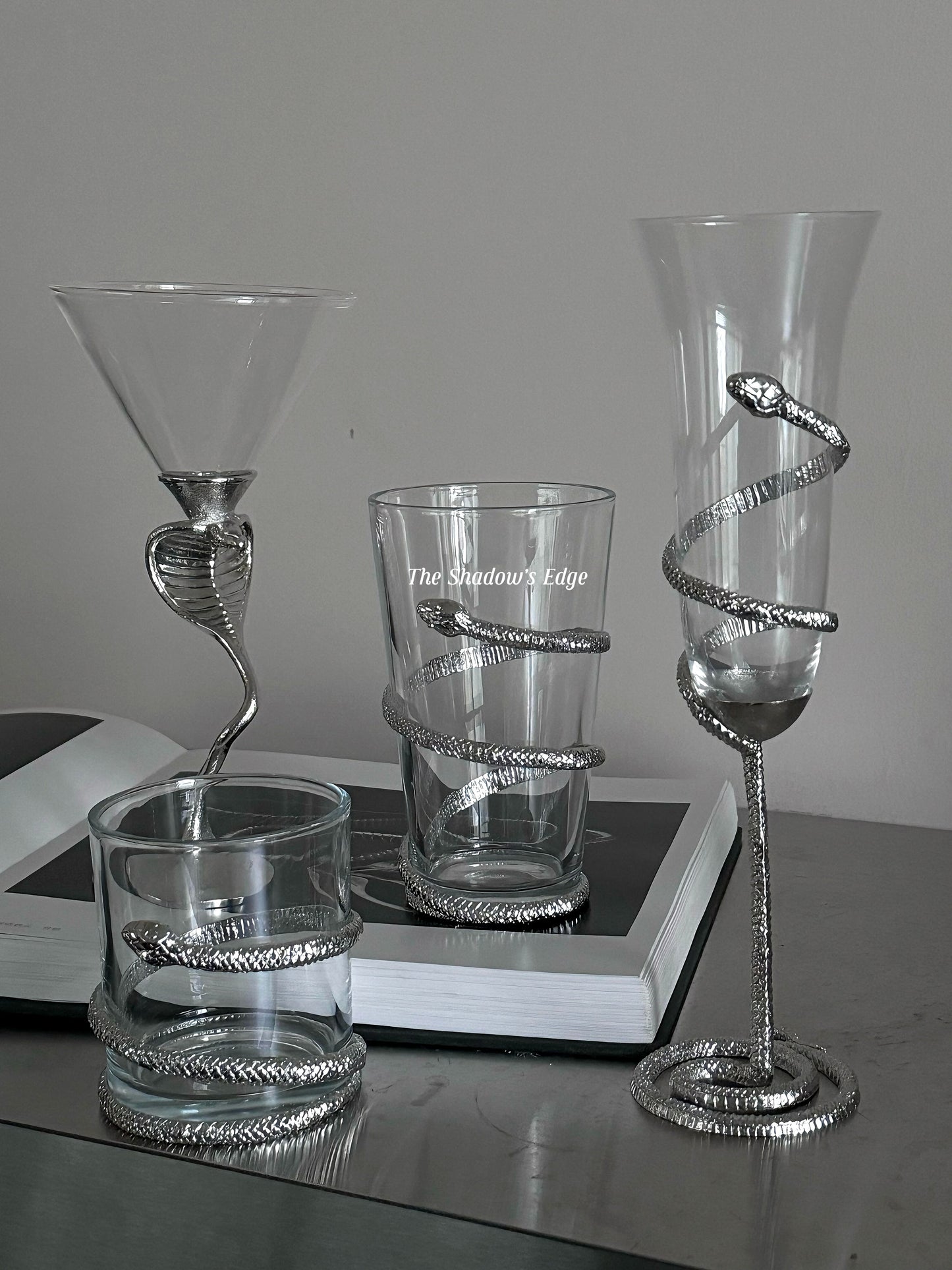 Silver Snake 🩶 - Cups Collection