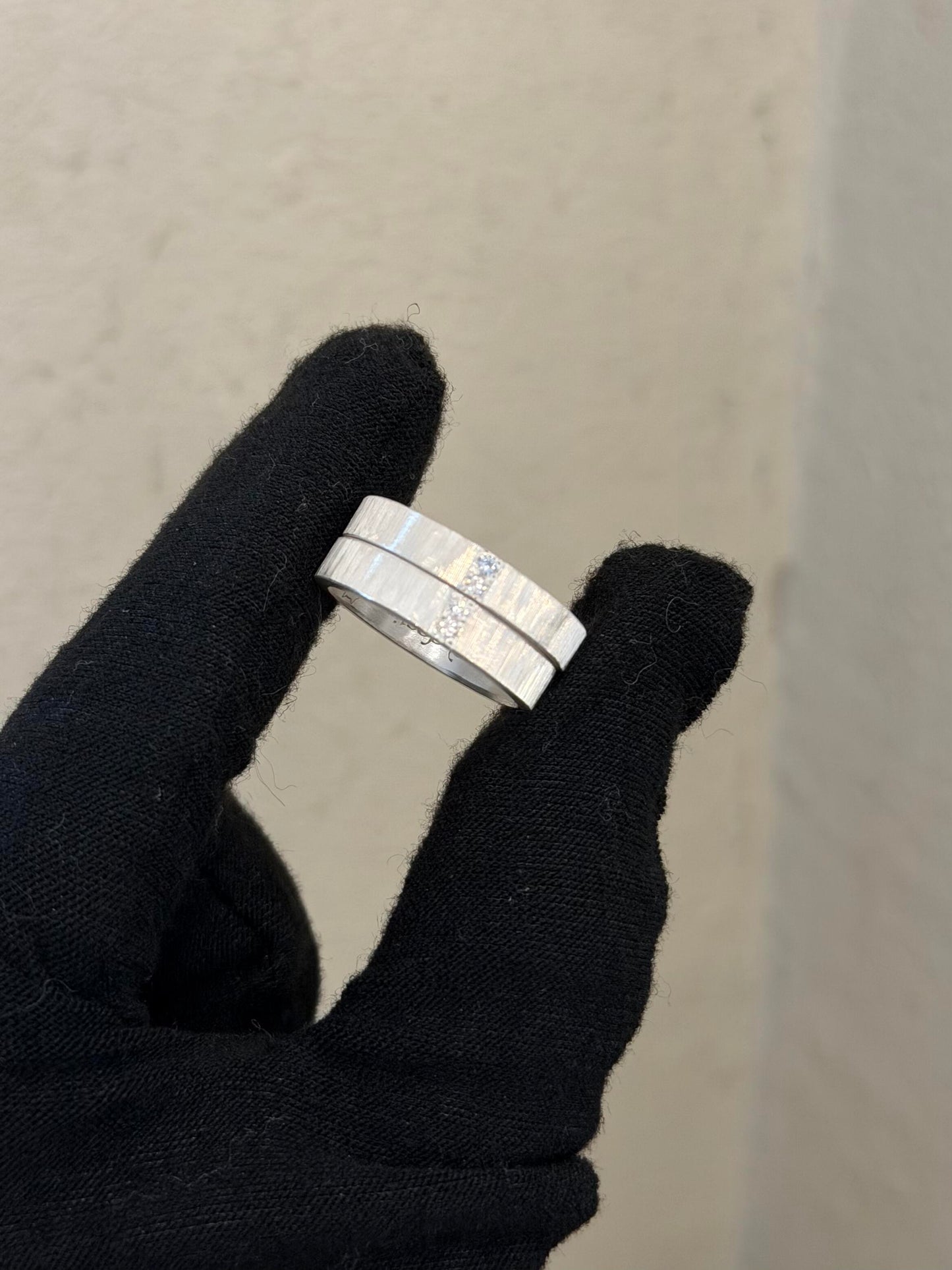 Row Diamond Ring - A Radiant Life✨